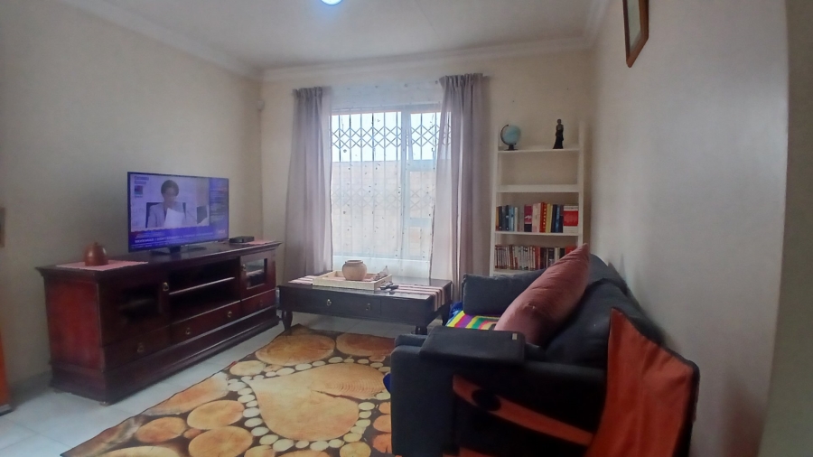 To Let 3 Bedroom Property for Rent in Mandela View Free State